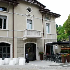 ** Affittacamere Fuori Porta House Italia